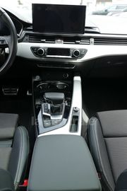 Car image 33