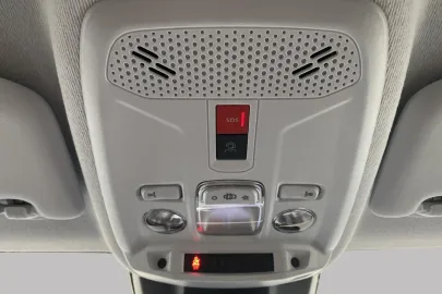 Car image 37