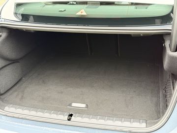 Car image 33
