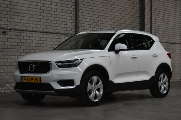 Volvo XC40 B3 Momentum 120 kW image number 1