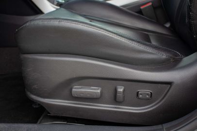 Car image 37