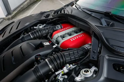 Car image 30