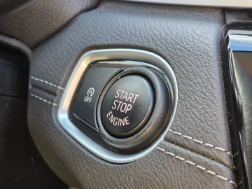 Car image 39
