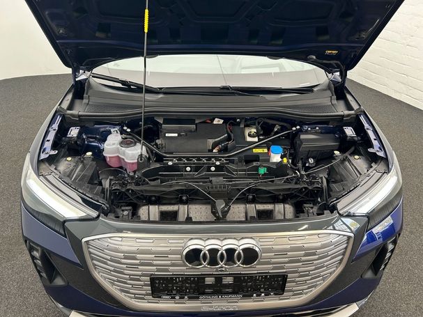 Audi Q4 40 e-tron S-line 150 kW image number 18