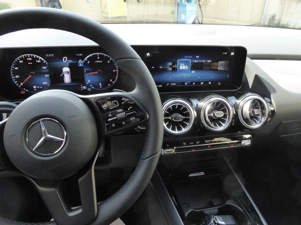 Mercedes-Benz GLA 200 d 4Matic 110 kW image number 9