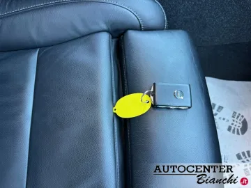 Car image 39