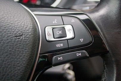 Car image 41