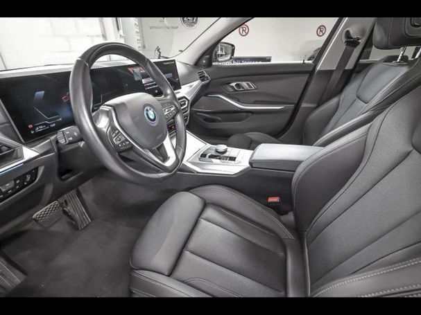 BMW 330 Touring 215 kW image number 4