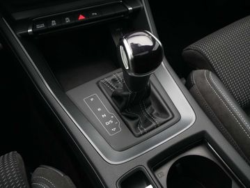 Car image 33