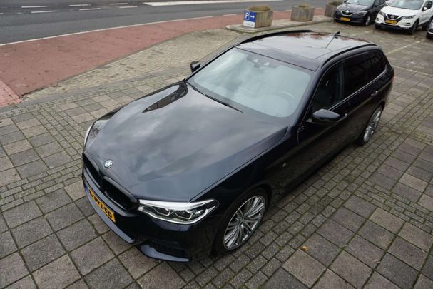 BMW 540i Touring xDrive 250 kW image number 21