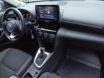 Car image 10