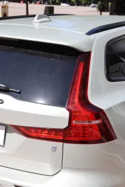 Car image 40
