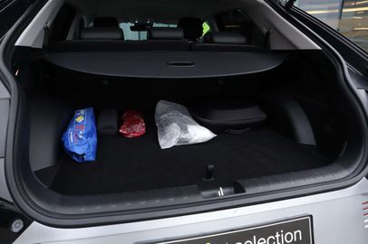 Car image 36