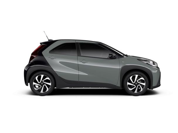 Toyota Aygo X 1.0 VVT-i 53 kW image number 6