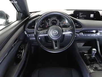 Car image 24