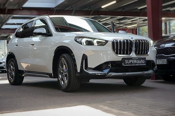 BMW X1 xDrive20i xLine 141 kW image number 4