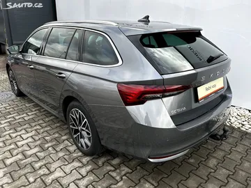 Car image 35