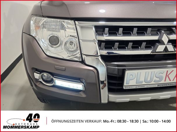 Mitsubishi Pajero 3.2 140 kW image number 19