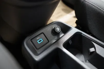 Car image 37