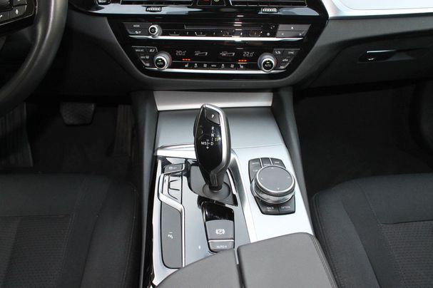 BMW 520i 135 kW image number 14