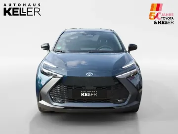 Car image 3