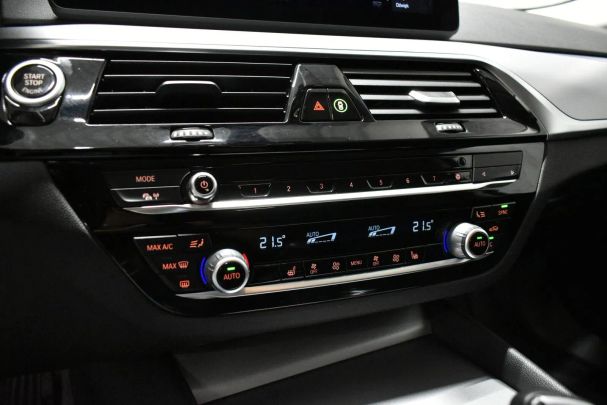 BMW 518d 110 kW image number 16