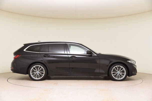 BMW 320d Touring xDrive 140 kW image number 3