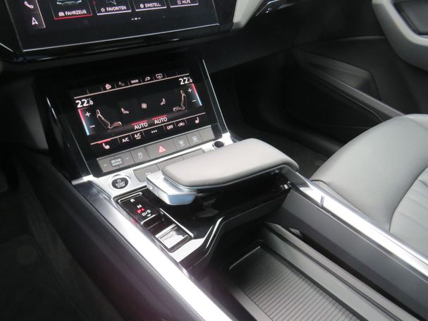 Audi e-tron 50 quattro Sportback 230 kW image number 14