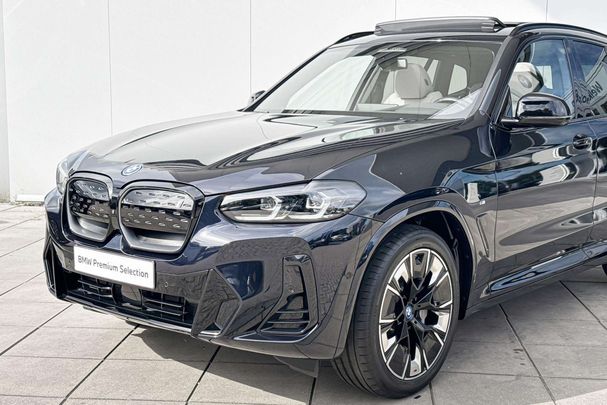 BMW iX3 M Sport 210 kW image number 24