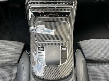 Car image 33