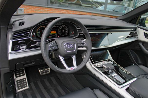 Audi Q8 55 TFSIe quattro 280 kW image number 4