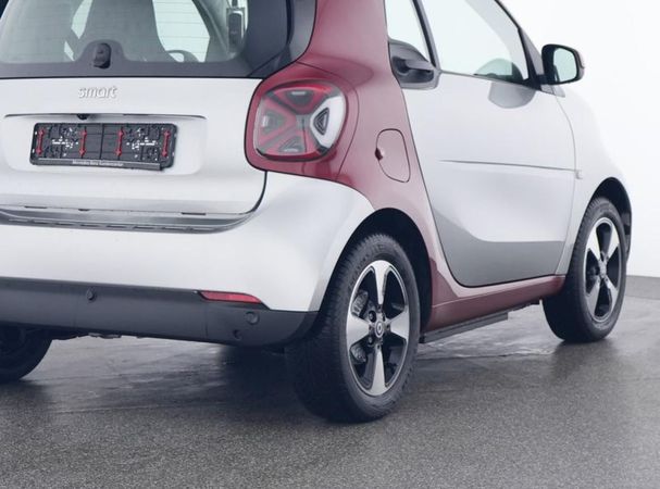 Smart ForTwo coupe EQ passion 60 kW image number 3