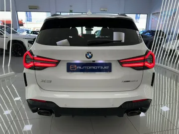 Car image 40