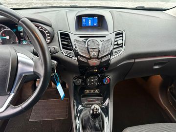 Car image 11