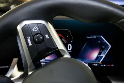 Car image 28