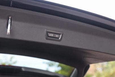 Car image 38