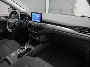 Car image 32