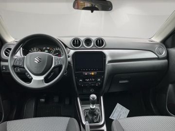 Car image 14