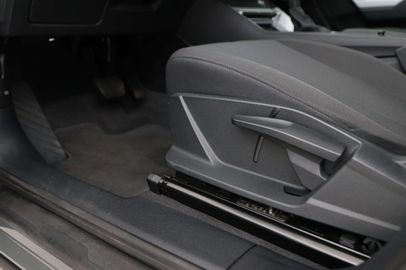 Car image 41