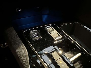 Car image 36