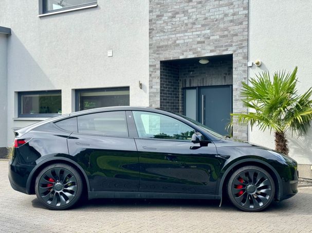 Tesla Model Y Performance AWD Dual Motor 393 kW image number 3