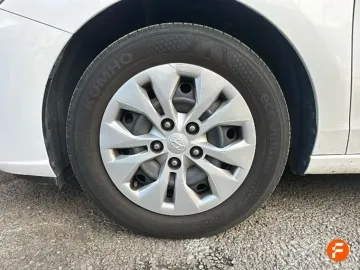 Car image 23