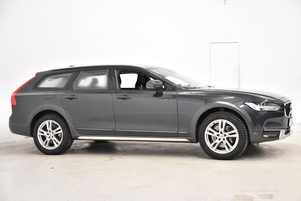 Volvo V90 Cross Country D4 AWD 140 kW image number 6