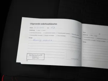 Car image 40