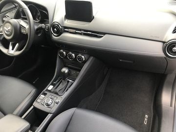 Car image 12