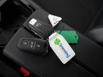 Car image 36