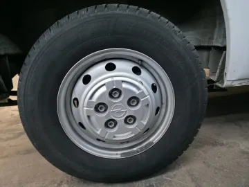 Car image 41