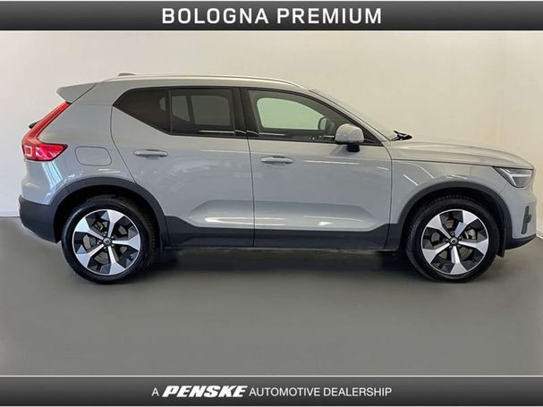 Volvo XC40 B3 Core 120 kW image number 6