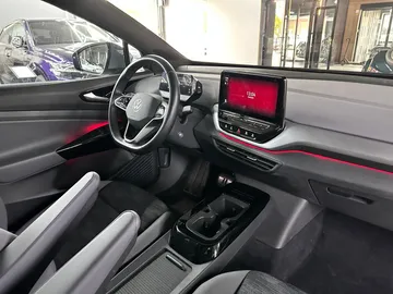 Car image 29