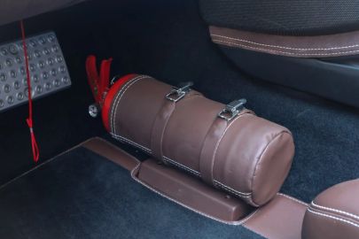 Car image 37